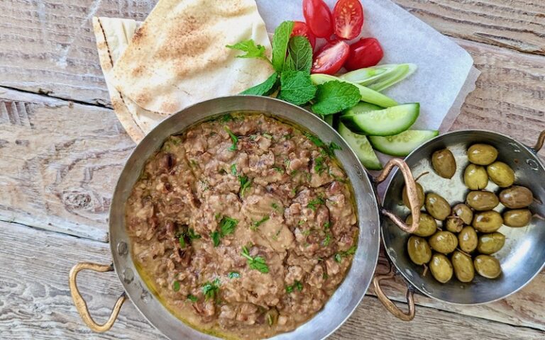 Ful Medames – Traditional Middle Eastern Fava Bean Breakfast