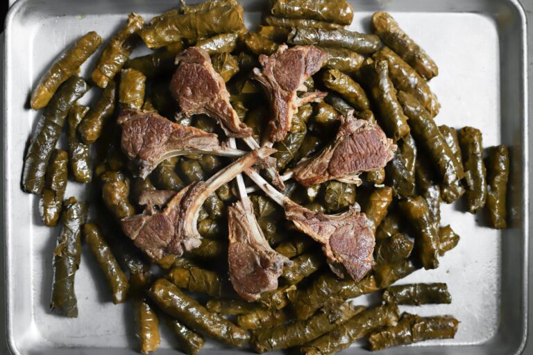 Traditional Warak Enab Rolling Tutorial – Learn the Art of Stuffed Grape Leaves