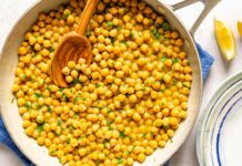 3 Easy & Traditional Levantine Tomato Recipes (Fresh, Saucy & Full of Flavor)