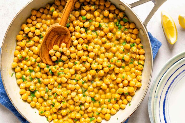 3 Easy & Traditional Levantine Tomato Recipes (Fresh, Saucy & Full of Flavor)