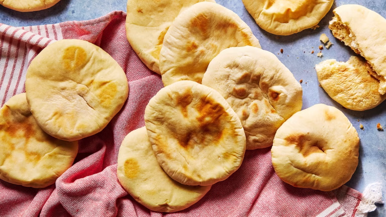 Homemade Arabic Bread (Pita Bread) – Traditional Levantine Baking Tutorial