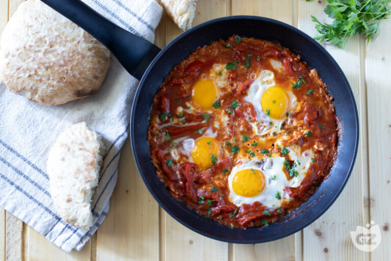 Shakshuka – Traditional Eggs in Tomato Sauce